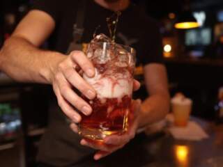 How to Open a Bar: Step-by-Step Checklist